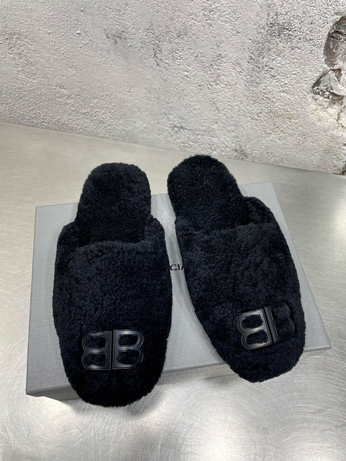 Slippers